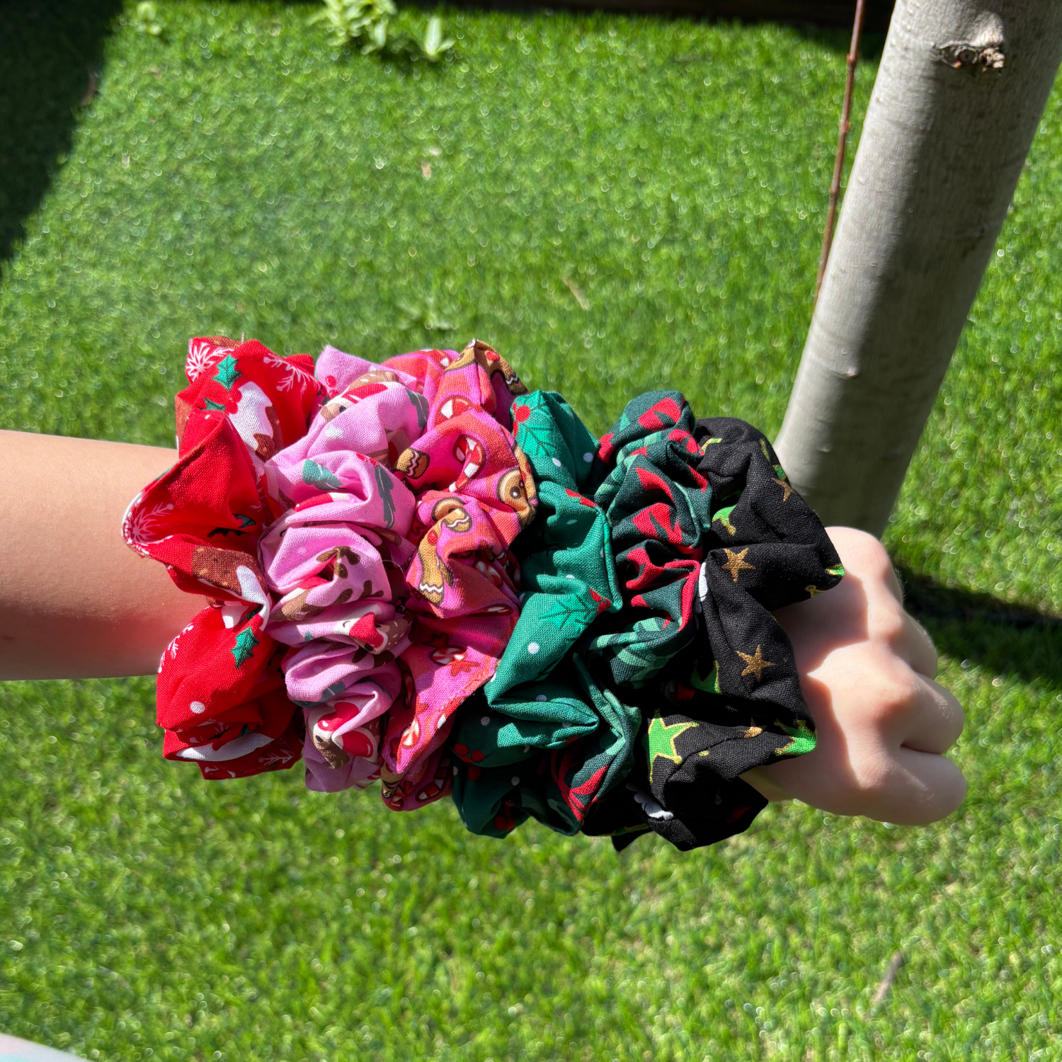 Christmas Scrunchie Bows