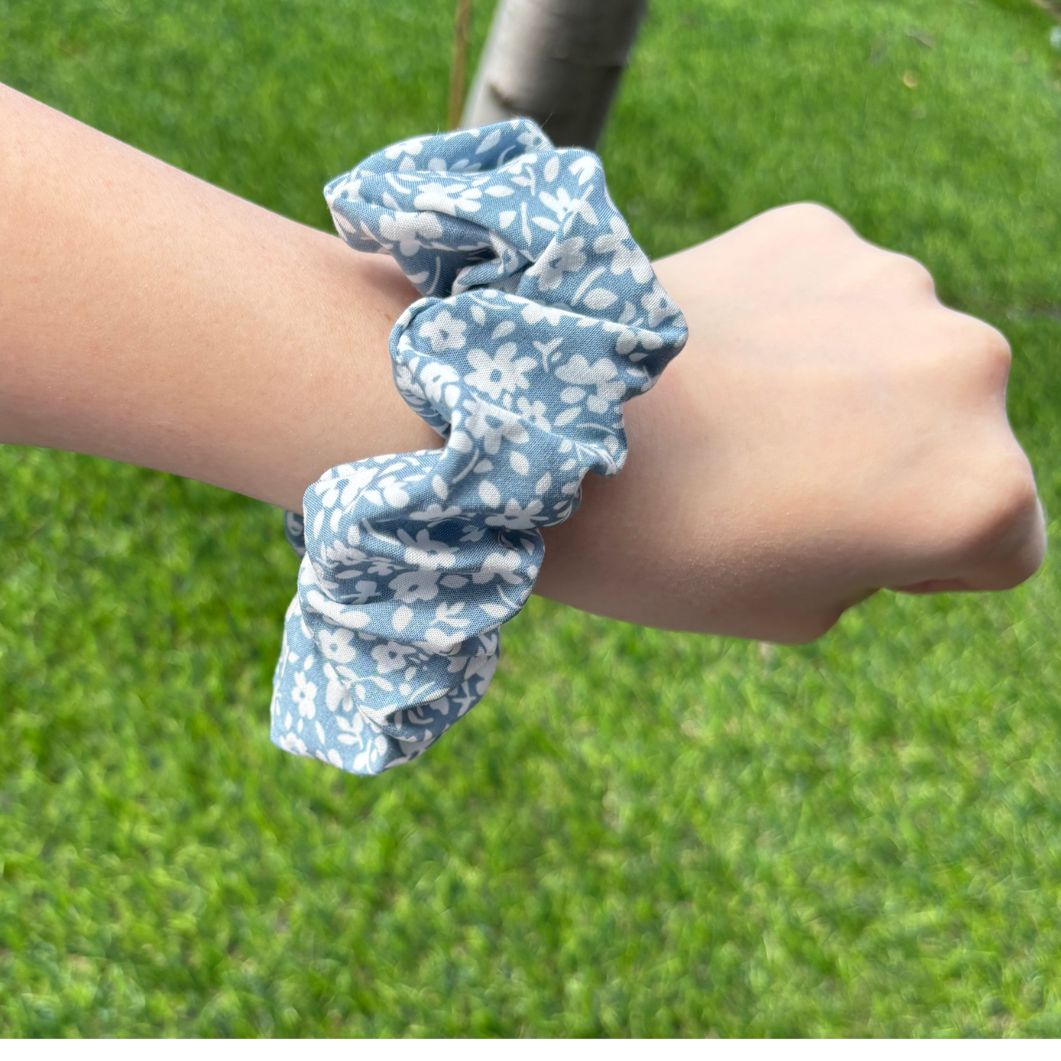 Blue Daisy Scrunchie
